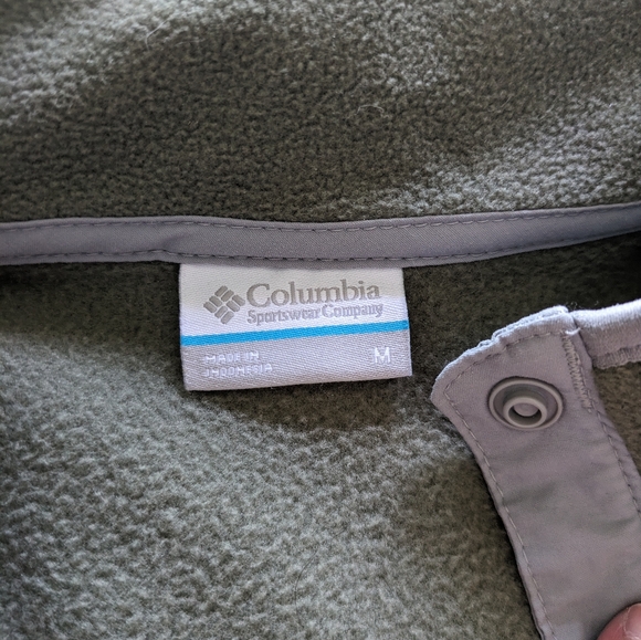Woman's Columbia fleece - medium - Picture 2 of 2